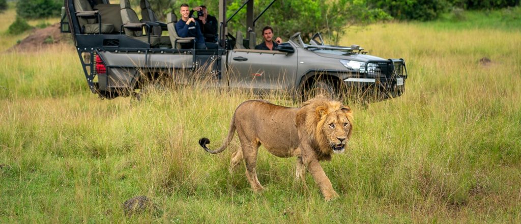 Game-drive-in-Akagera-National-Park-1024×440-1