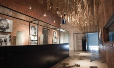 1-Day Soweto, Apartheid Museum and Lunch