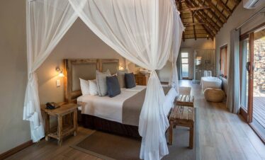 2-Day Arathusa Safari Lodge – 1 Night