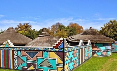 1-Day Private Custom Ndebele Art & Culture Tour