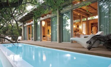2-Day Kapama Karula Camp Fly-in Safari from Cape Town