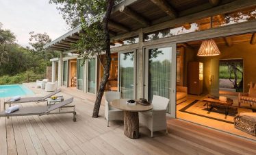 4-Day Kapama Karula Camp Fly-in Safari from Cape Town