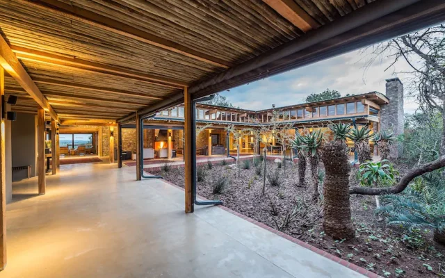 2-Day Kariega Ukhozi Lodge – 1 Night