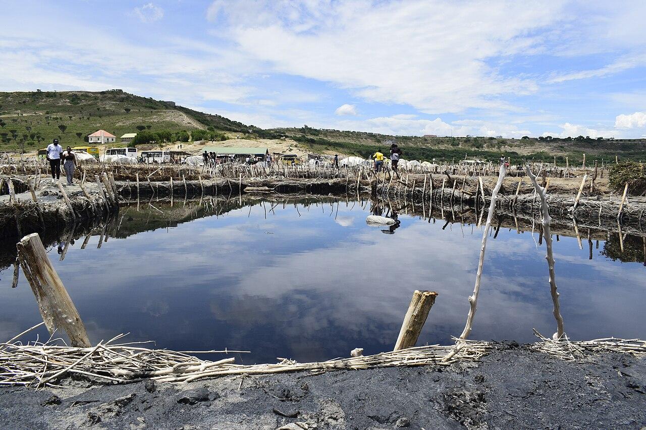 Lake Katwe — safari destination