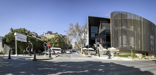 1-Day Private Custom Art Tour in Johannesburg