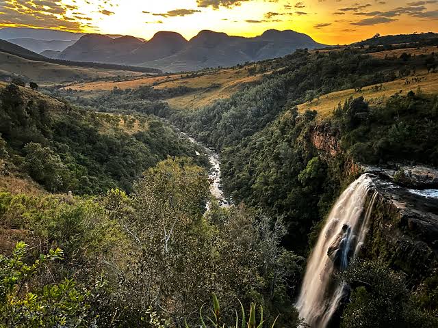 to Johannesburg via Panorama Route